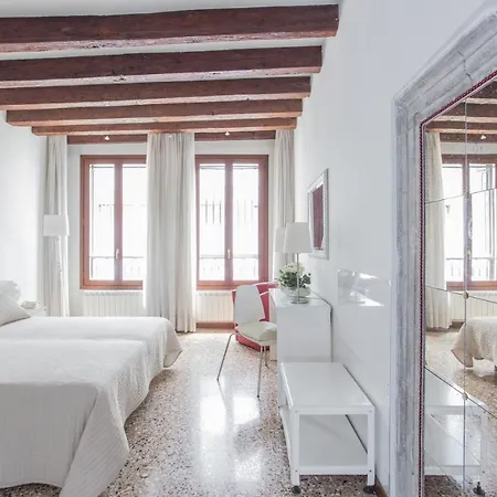 Apartment Ca Della Regina Venice