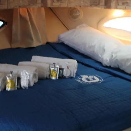 Hotel na wodzie Boathotels Marina Sant'elena