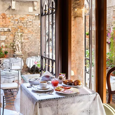 Hotel Al Ponte Mocenigo 3*