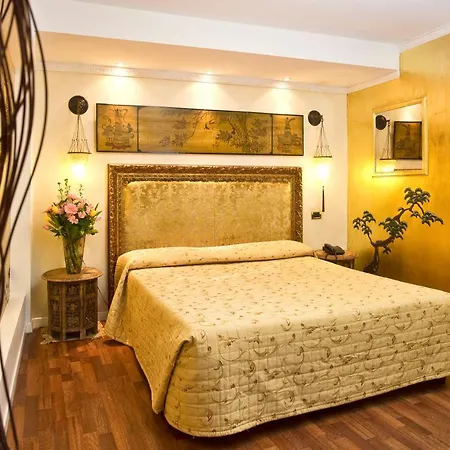Noemi Hotel 3*