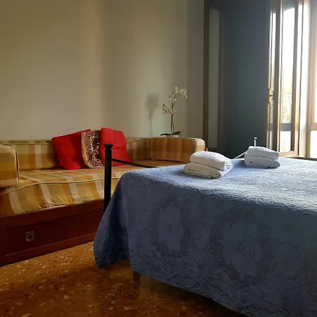 For Rent * Venice