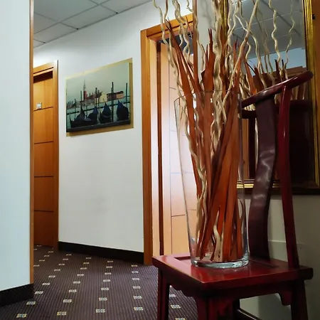 Feel Airport Guest house