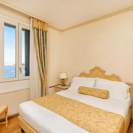 Laguna Hotel