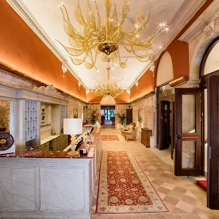 Hotell Nani Mocenigo Palace 5*