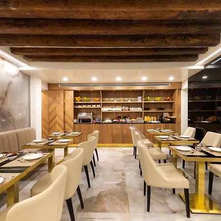 Palazzo San Lorenzo Hotel 4*