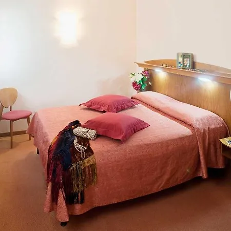 Ih Salute Palace (adults Only) Hotel