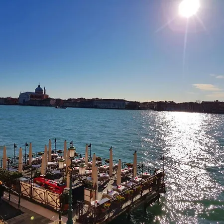 Apartment G & T Venice