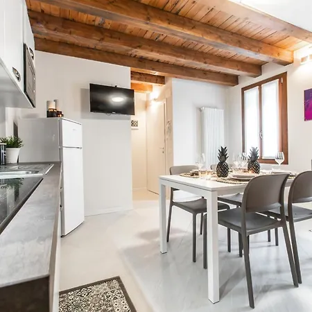 Venetian Superior R&r Apartment Venice