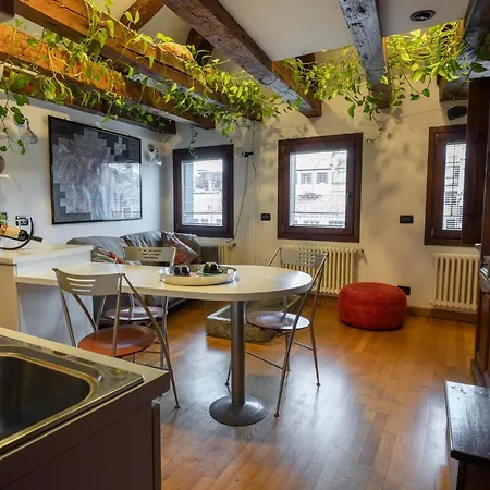 Margherita House Pensjonat 2*