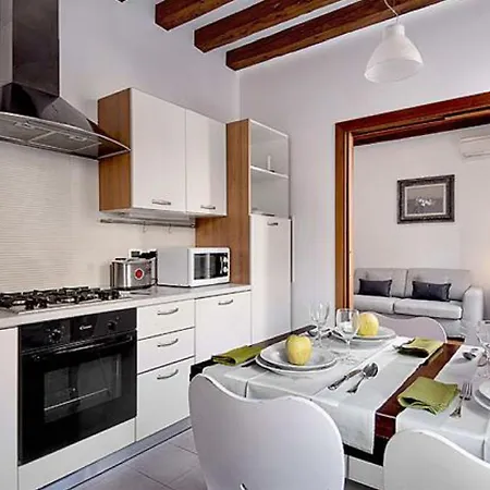 Salmaso Apartments