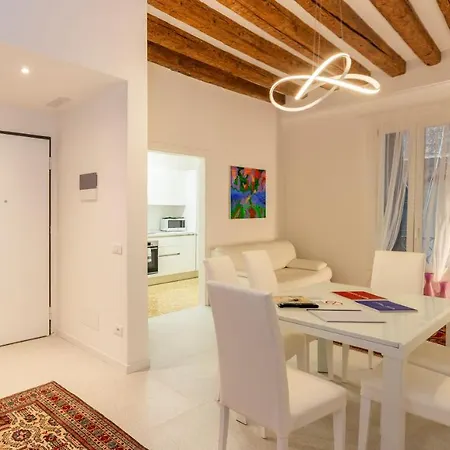 Ca San Luca Apartment *