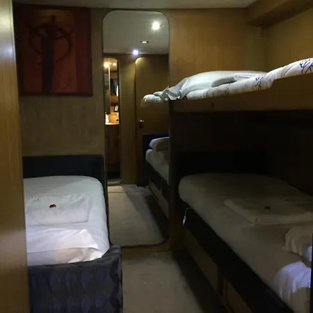 Båthotell Yacht Diva *