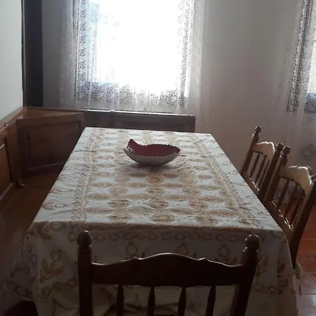 Apartment Near Station Santa Lucia Two Bedroom