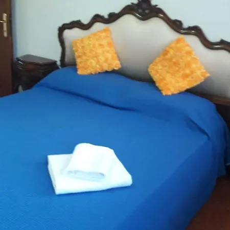 Apartment Near Station Santa Lucia Two Bedroom