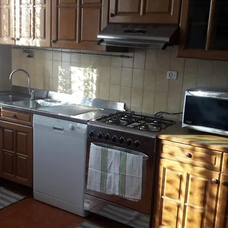 Apartment Near Station Santa Lucia Two Bedroom *