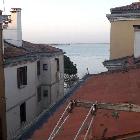 Near Station Santa Lucia Two Bedroom Apartment