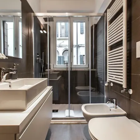 Rialto Canal View Deluxe R&r *