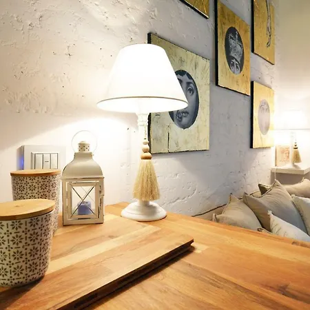 - Biennale 1 - 2 - 3 Apartment