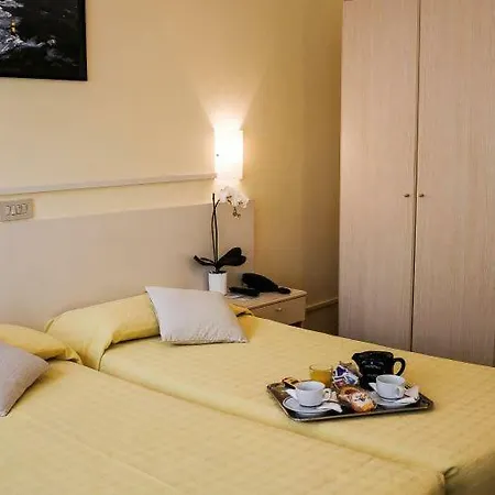 Santa Lucia * البندقية