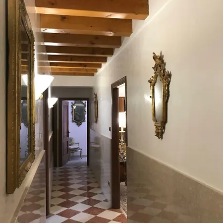 Luxury Venetian 2* Velence