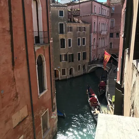 Luxury Venetian Vendégház 2*