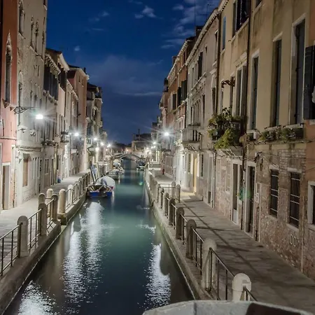 Luxury Venetian Velence