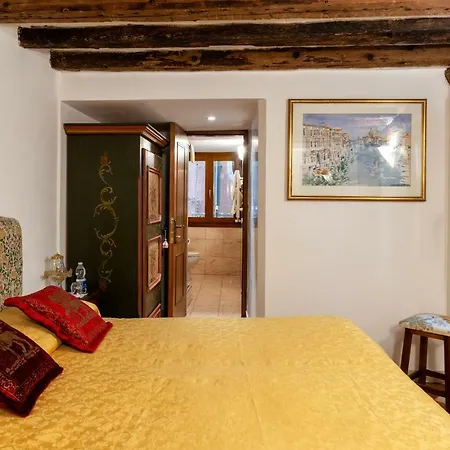Luxury Venetian Velence