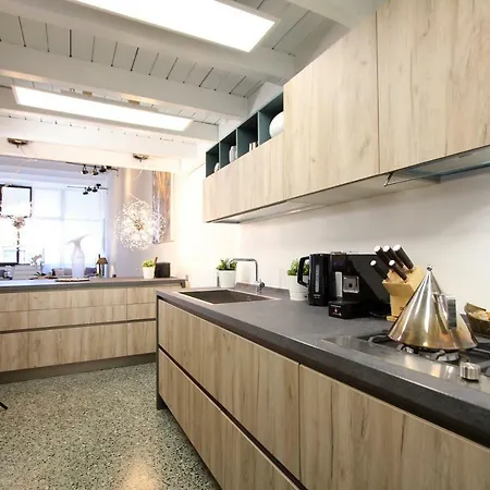Giudecca Luxury Gallery Venice