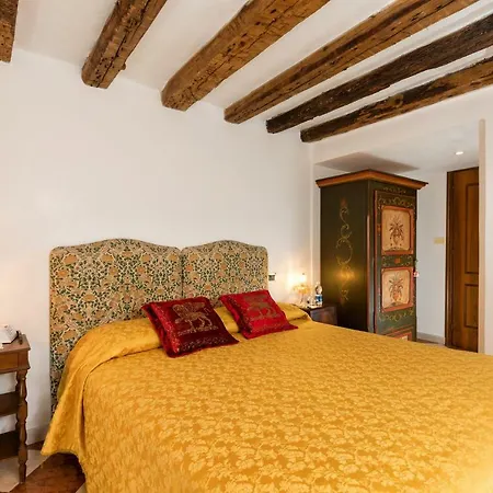Luxury Venetian Velence