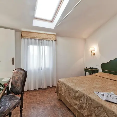 Hotel Palazzo Cendon Piano Antico 3*