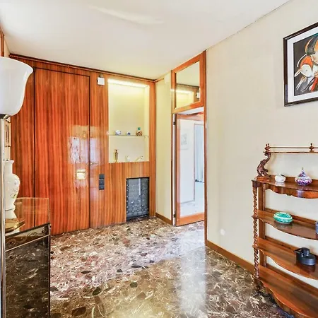 Castello Elegant Apartment Venice