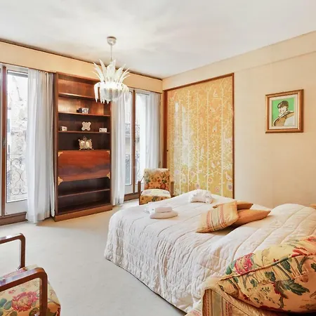 Castello Elegant Apartment