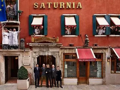 Saturnia & International Szálloda 4*