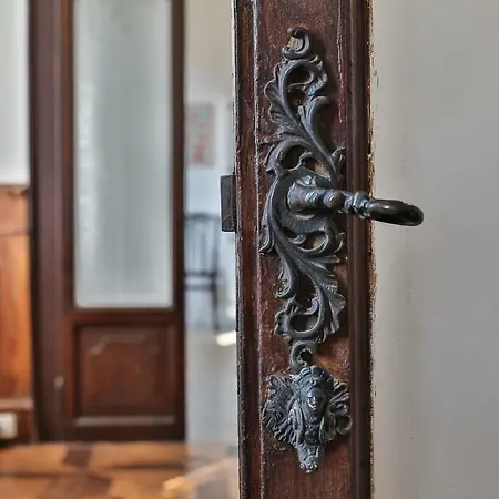 Ca Dei Greci Canal View Apartment Venice