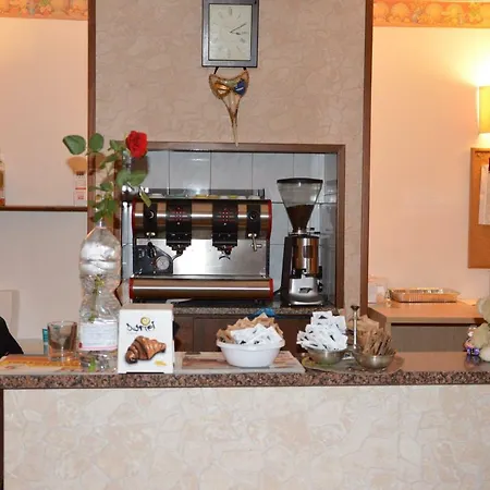 Hotel Tito Mestre