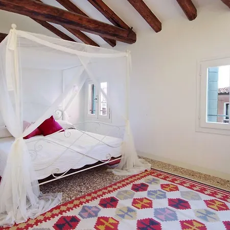 Apartment Ca' San Sebastiano Canal View