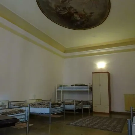 Hostal Youth Palace