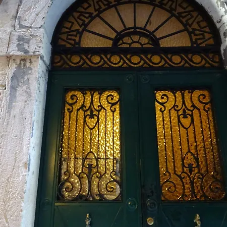 Youth Palace Hostal