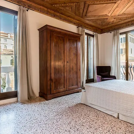 Apartment Sartor With Canal View And Private Court