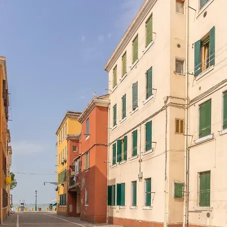 Near Station Santa Lucia Two Bedroom *