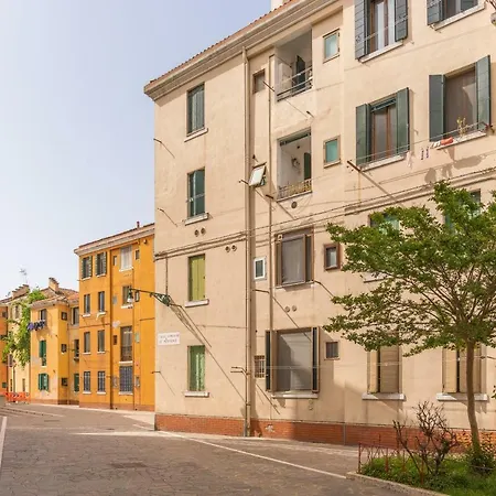 Near Station Santa Lucia Two Bedroom * Venice