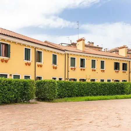 Near Station Santa Lucia Two Bedroom * Venice