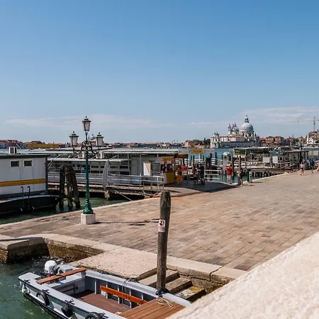 Apartment Bragora 3524 Between San Marco And Biennale *