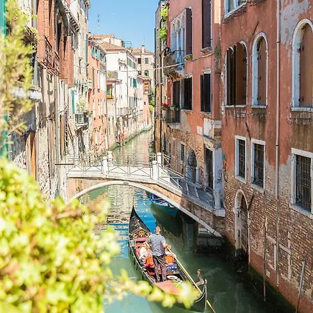 Ca' Romantica Terrace *