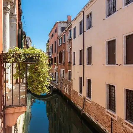 Apartment Ca' Romantica Terrace Venice