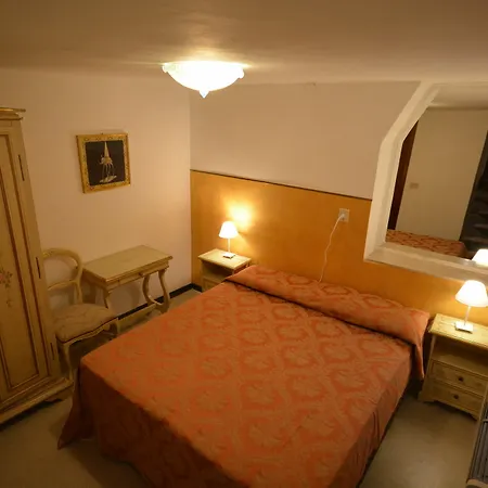 Casa Peron Hotel