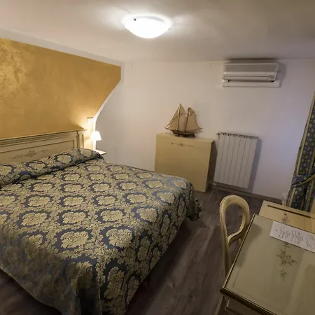 Casa Peron Hotel