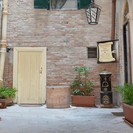 San Samuele Hotel *