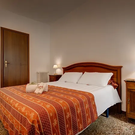 San Samuele Hotel *