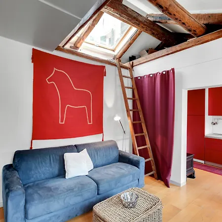 Bragora Smoochy Attic Apartment